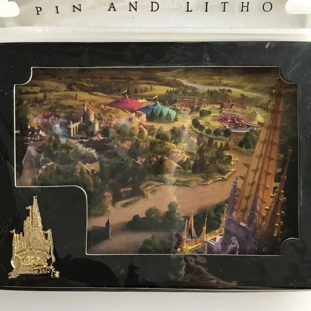 Disney Fantasyland Pin & Litho Magic Kingdom 2012 Grand Opening Cast Member NEW - Picture 3 of 13